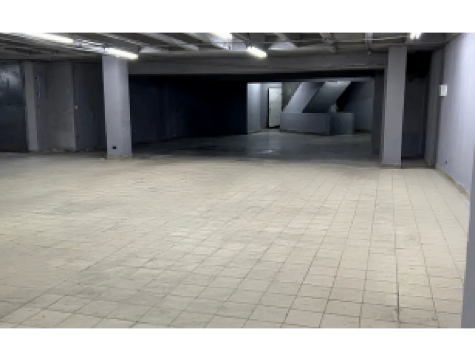 Warehouse for rent in Calidonia