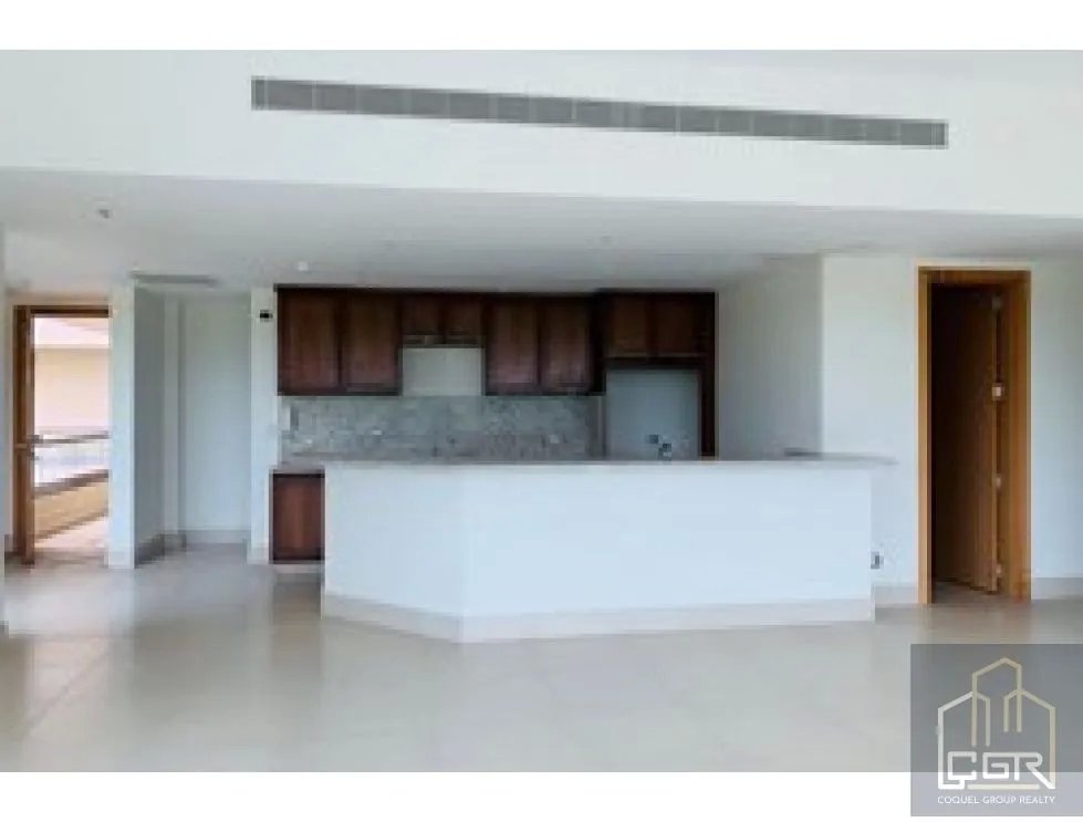 Venta de apartamento vacío en PH Altamar, Casamar, San Carlos