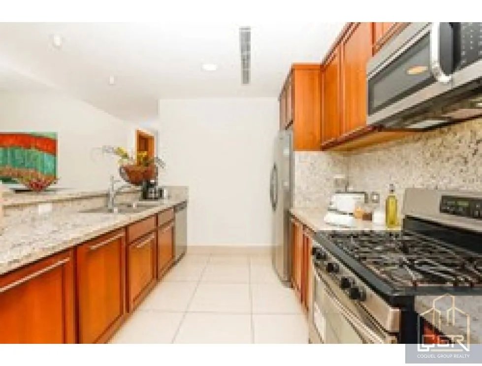 Venta de apartamento vacío en PH Altamar, Casamar, San Carlos