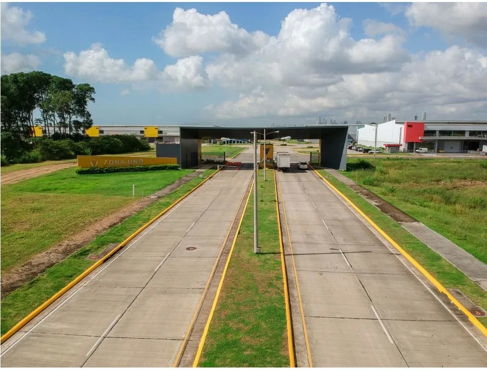 Venta de ofi-bodegas en Zona Uno, Corredor Sur, Panamá
