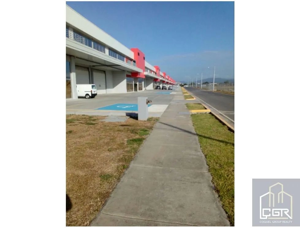 Warehouse for sale in Juan Diaz