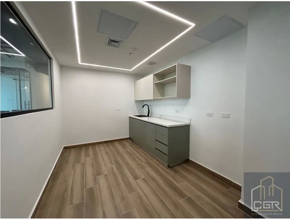 Office for rent in Costa del Este