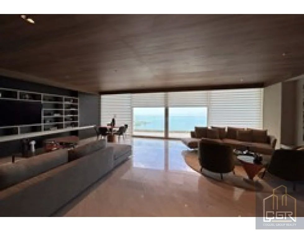 Venta de apartamento amoblado en PH The Towers, San Francisco