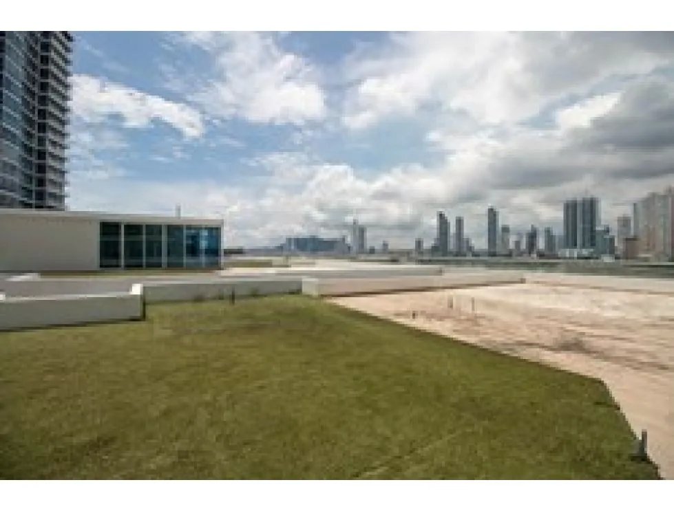 Alquiler de apartamento vacío en PH Miradores, Punta Pacifica
