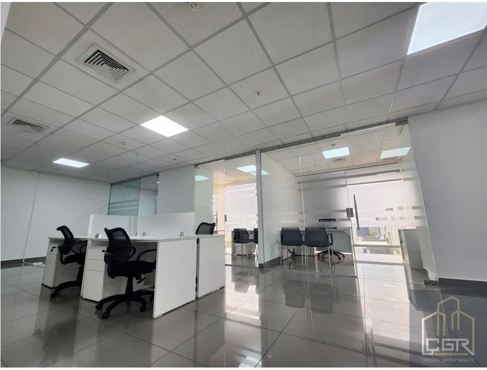 Alquiler de oficina vacía en PH Torre Aseguradora Ancón