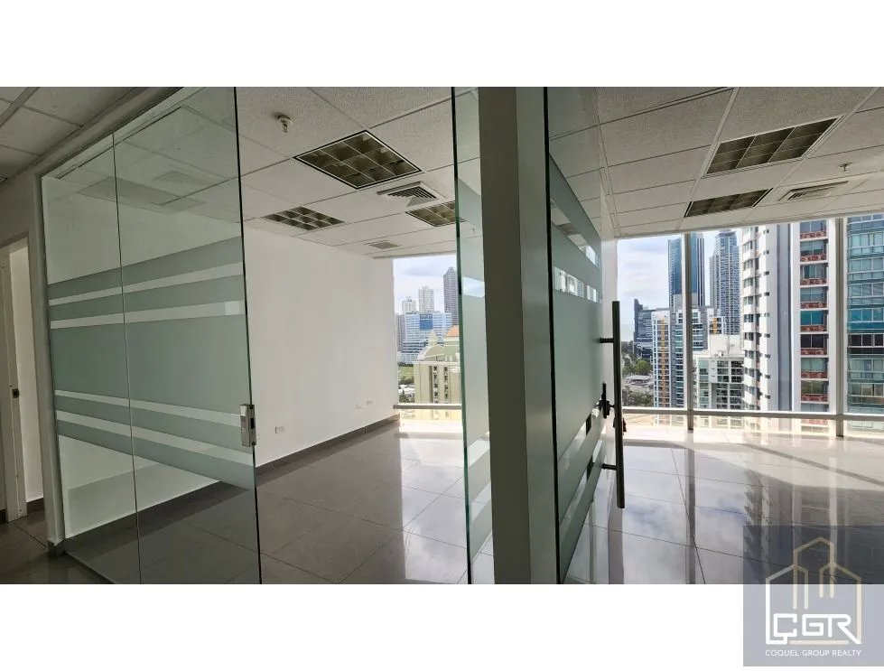Alquiler de oficina vacía en PH Torre Aseguradora Ancón