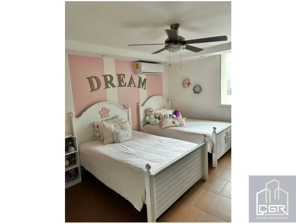 Venta de apartamento remodelado, Obarrio, Bella vista, Panamá