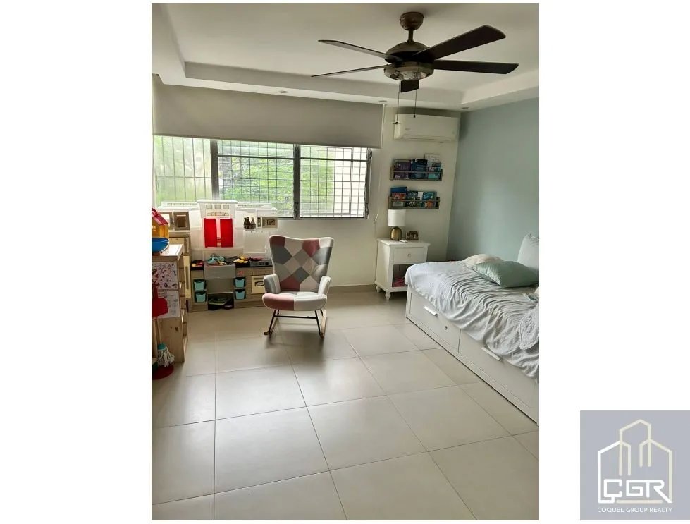 Venta de apartamento remodelado, Obarrio, Bella vista, Panamá