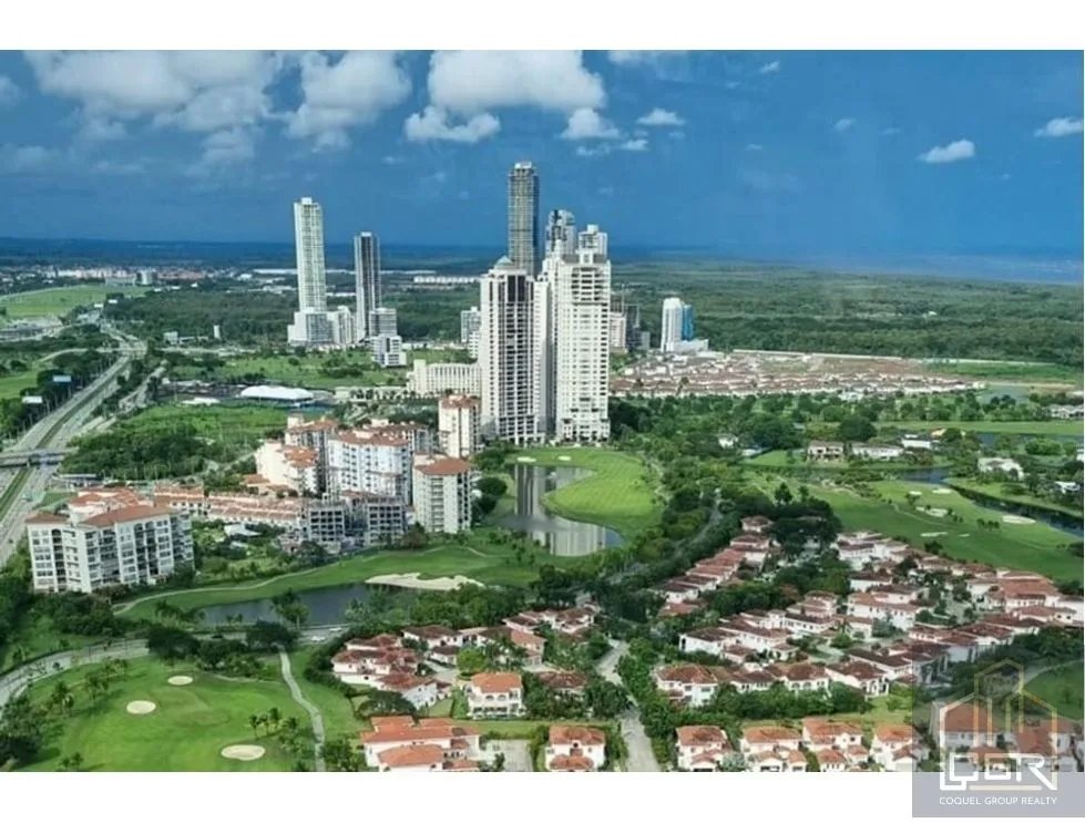 Venta de apartamento en Greenview, Santa María