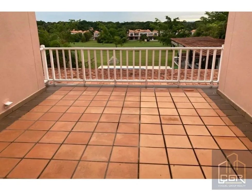 Venta de casa de playa en Villas del Decameron, Río Hato