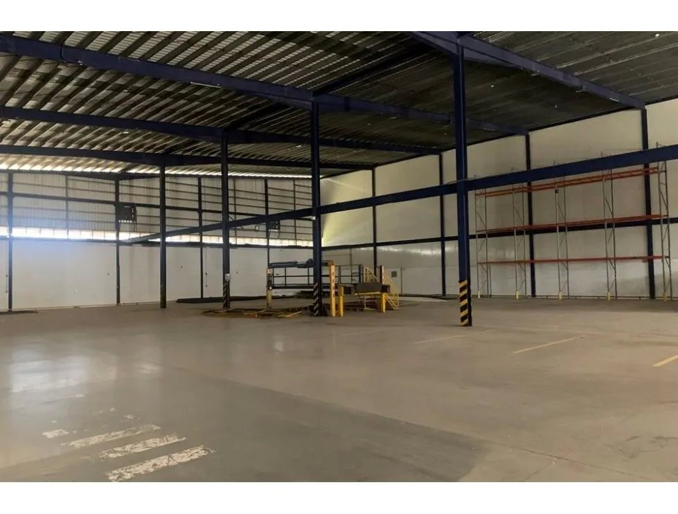 Warehouse for rent in Chorrera