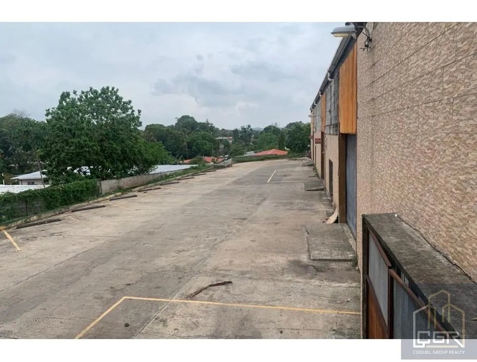 VENTA DE LOCAL COMERCIAL CON DOS GALERAS EN LA CHORRERA, PANAMÁ OESTE
