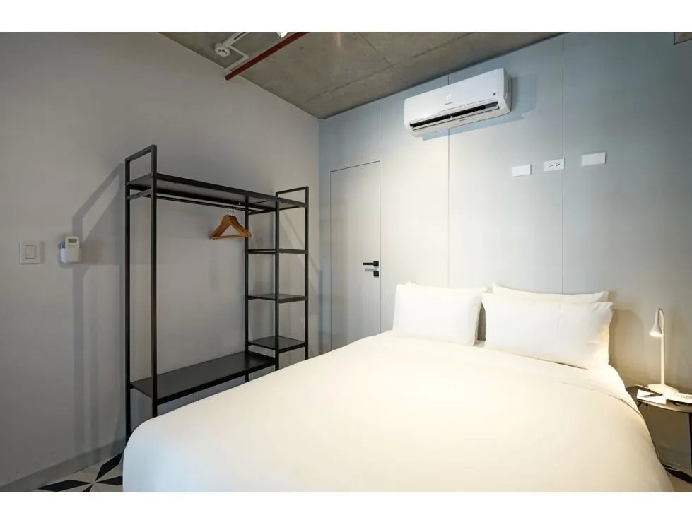 VENTA DE EDIFICIO DE APARTAMENTOS Y LOCALES COMERCIALES, CASCO ANTIGUO