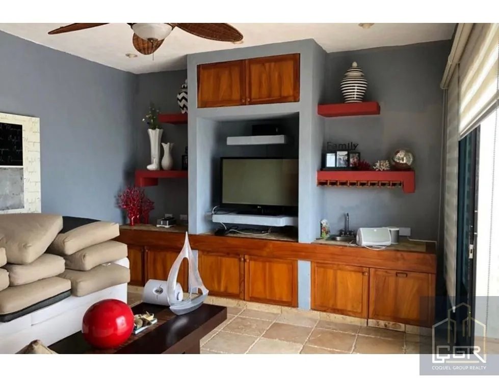 VENTA DE CASA DE PLAYA EN COSTA ESMERALDA, SAN CARLOS, PANAMÁ