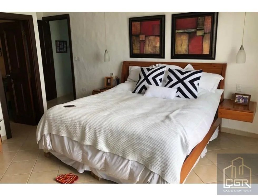 VENTA DE CASA DE PLAYA EN COSTA ESMERALDA, SAN CARLOS, PANAMÁ