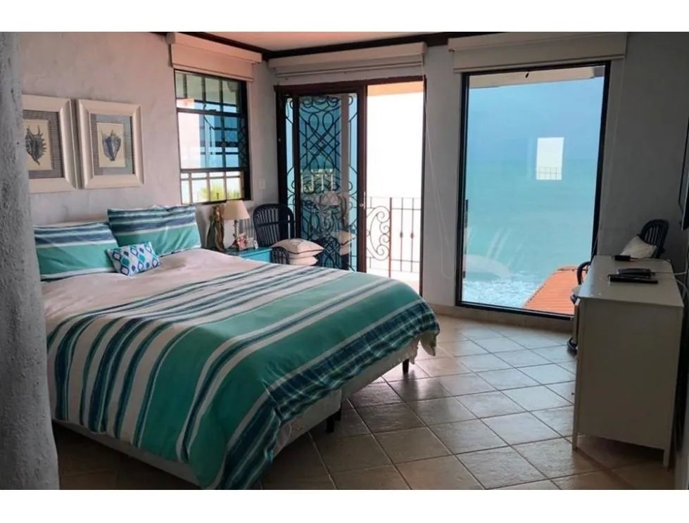 VENTA DE CASA DE PLAYA EN COSTA ESMERALDA, SAN CARLOS, PANAMÁ