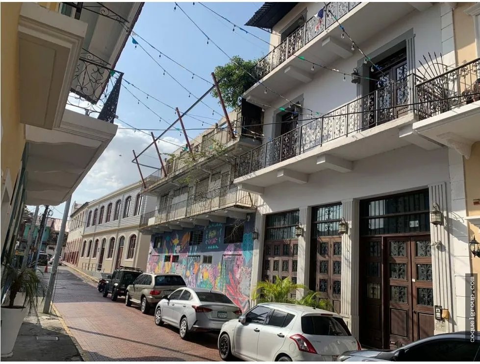 Alquiler de casa comercial cinco niveles, en Casco Antiguo