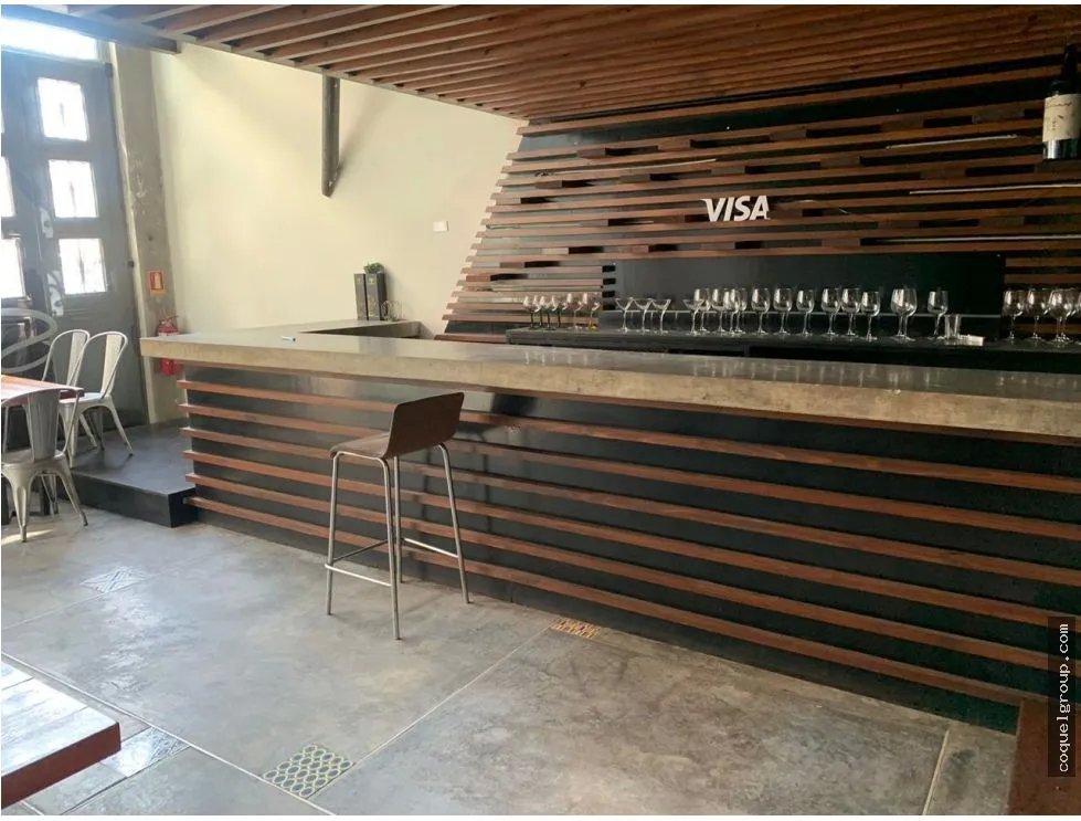 Alquiler de casa comercial cinco niveles, en Casco Antiguo
