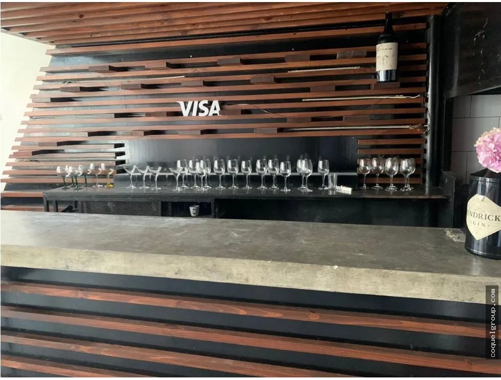 Alquiler de casa comercial cinco niveles, en Casco Antiguo