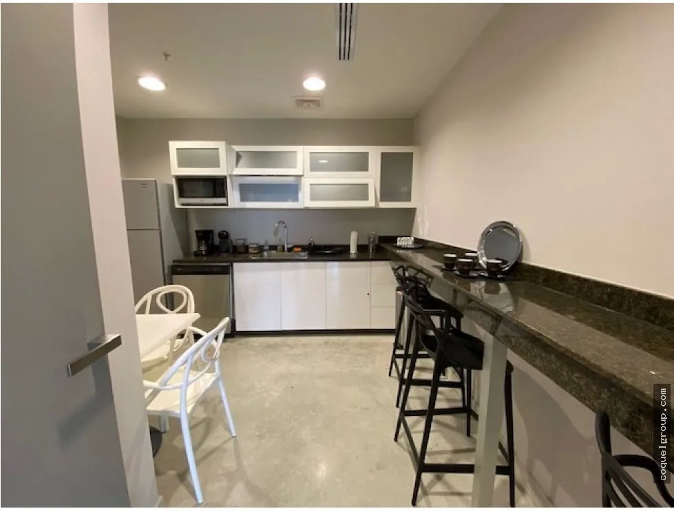 VENTA DE OFICINA AMOBLADA , PH BALBOA OFFICE CENTER, AV. BALBOA