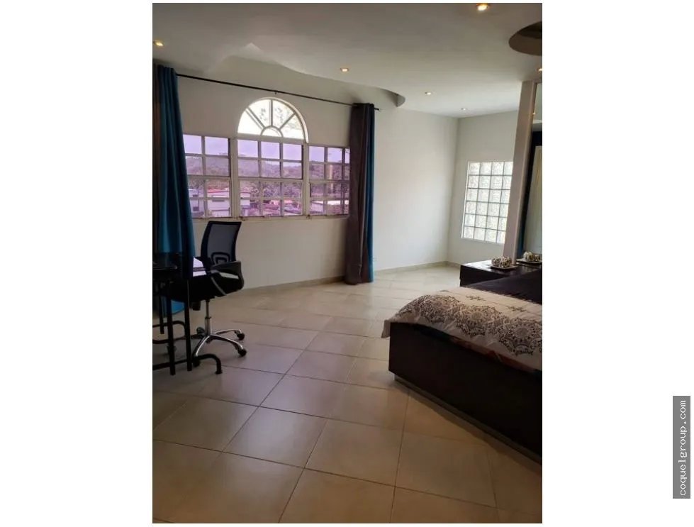 VENTA DE CASA DUPLEX , LOMAS DEL DORADO, BETANIA