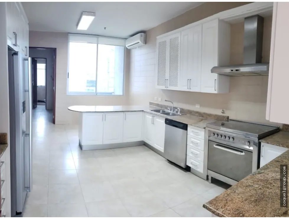 Apartment for sale in Punta Pacifica