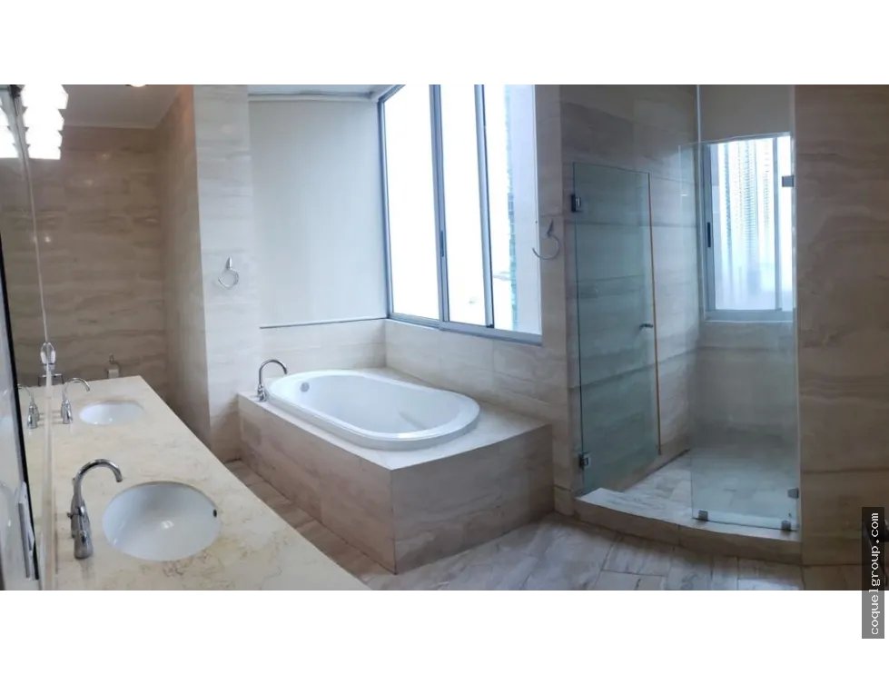 Apartment for sale in Punta Pacifica