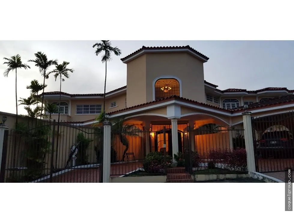 VENTA DE CASA DE DOS PLANTAS EN HATO PINTADO