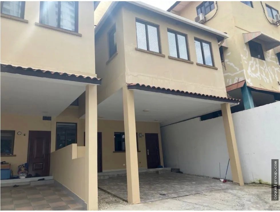 VENTA  O ALQUILER DE CASA DUPLEX , EN CLUB X, BETHANIA
