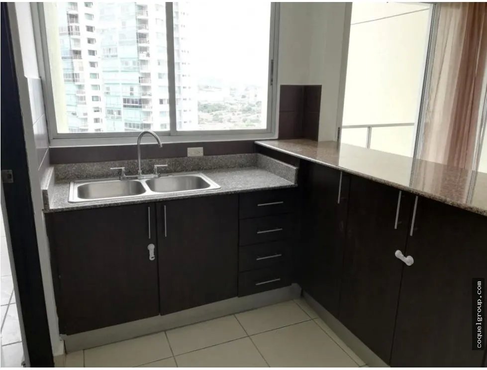 VENDO APARTAMENTO EN COSTA DEL ESTE. PH GREEN BAY 2REC.