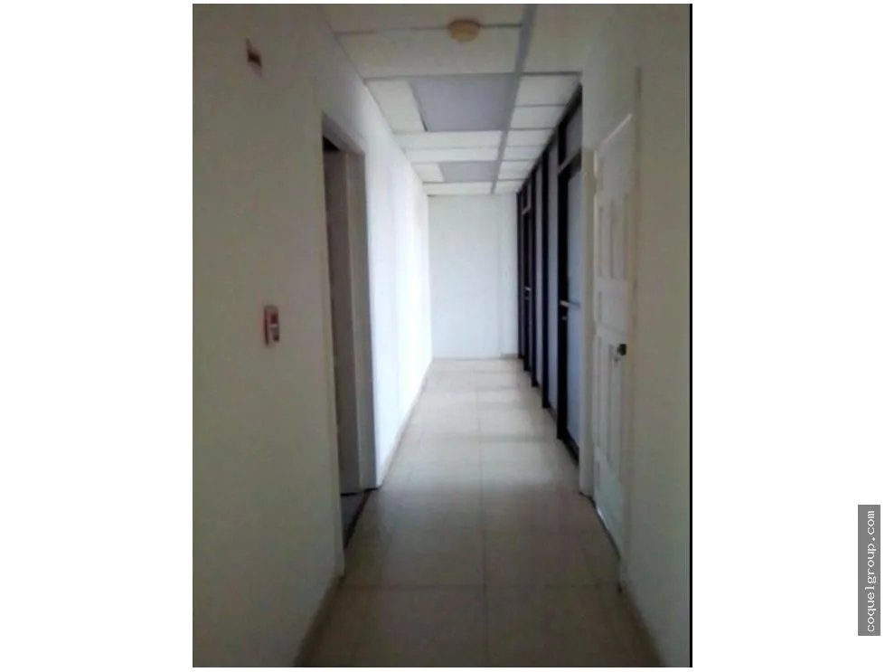 VENTA OFICINA 500M2 AV FEDERICO BOYD SEMI AMOBLADA
