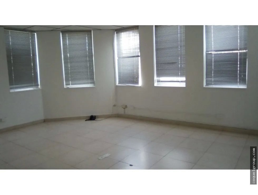 VENTA OFICINA 500M2 AV FEDERICO BOYD SEMI AMOBLADA