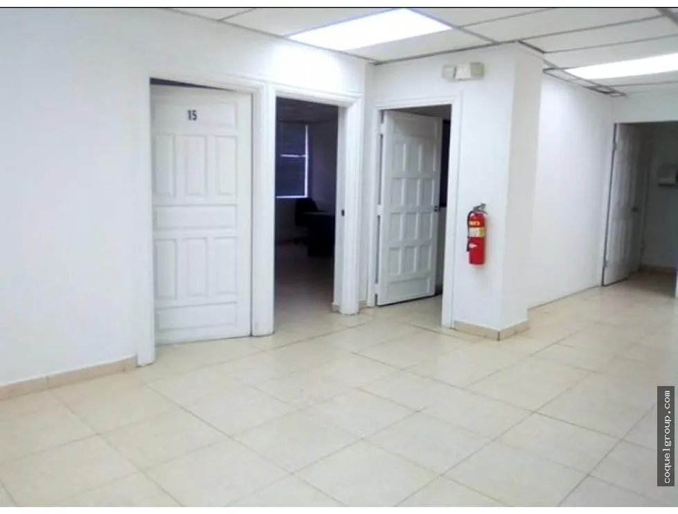 VENTA OFICINA 500M2 AV FEDERICO BOYD SEMI AMOBLADA