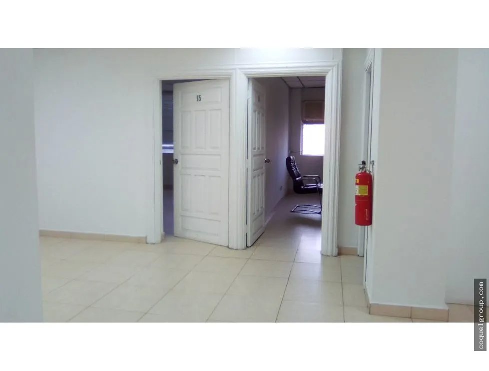 VENTA OFICINA 500M2 AV FEDERICO BOYD SEMI AMOBLADA