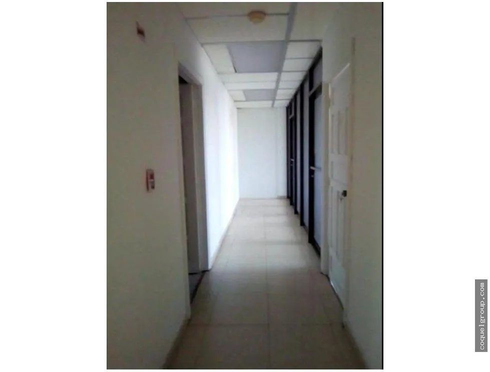 VENTA OFICINA 500M2 AV FEDERICO BOYD SEMI AMOBLADA