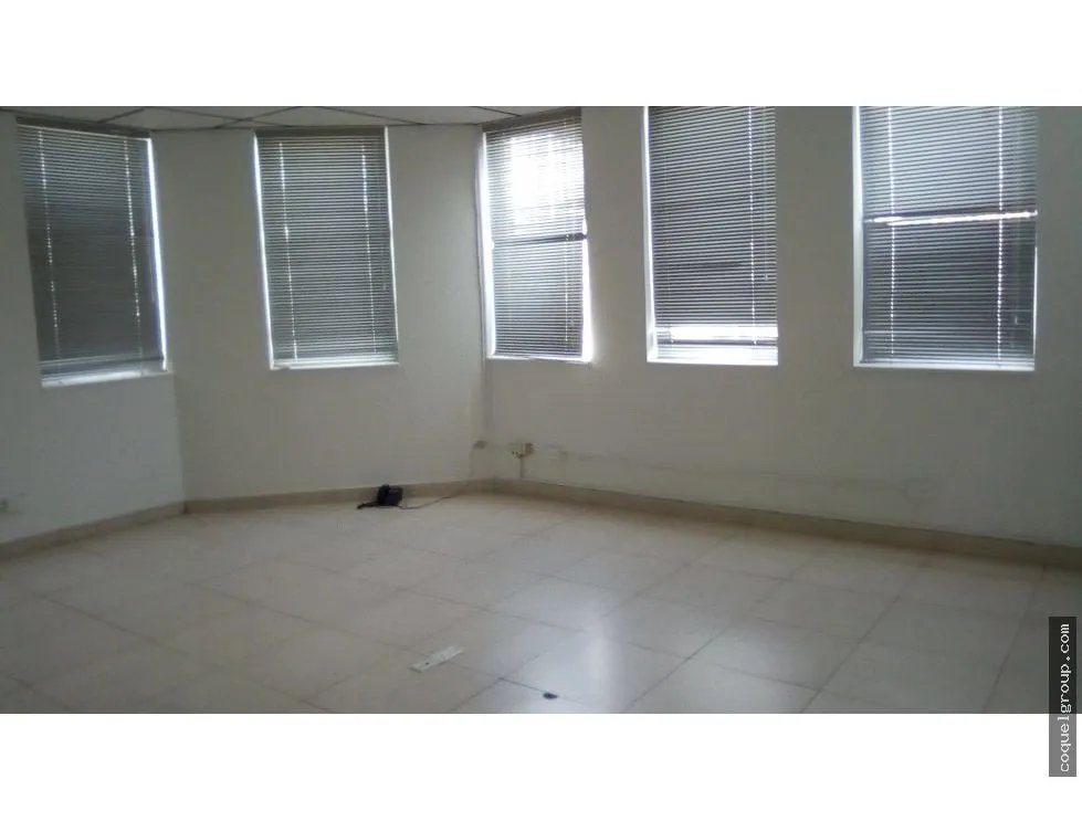 VENTA OFICINA 500M2 AV FEDERICO BOYD SEMI AMOBLADA
