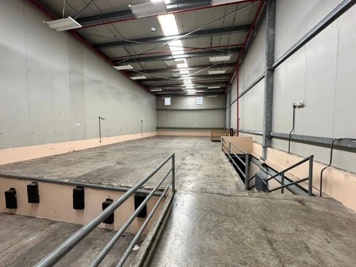 WAREHOUSE FOR LEASE  EL CRISOL