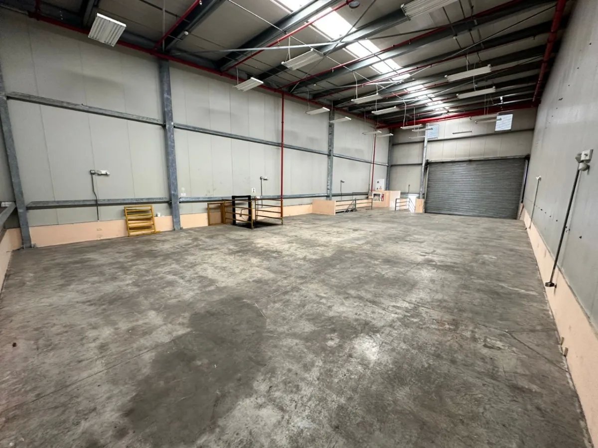 WAREHOUSE FOR LEASE  EL CRISOL