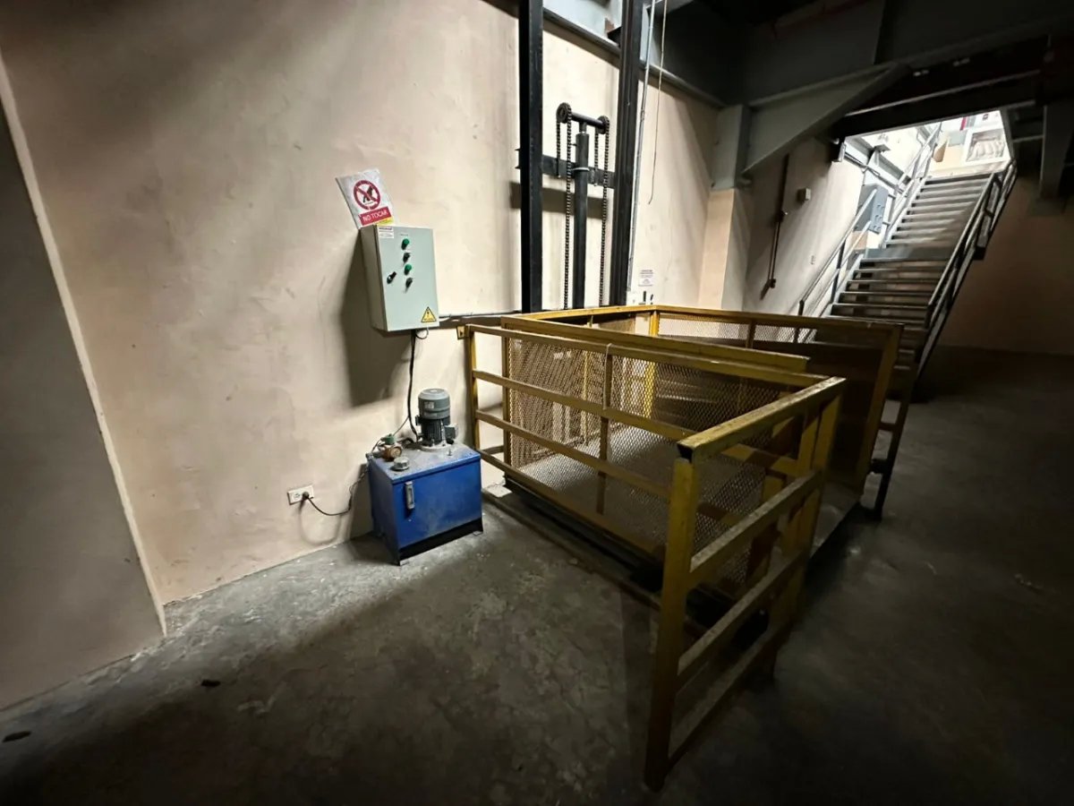 WAREHOUSE FOR LEASE  EL CRISOL