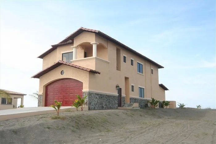 Casa muy espaciosa en la hermosa playa cerca de David