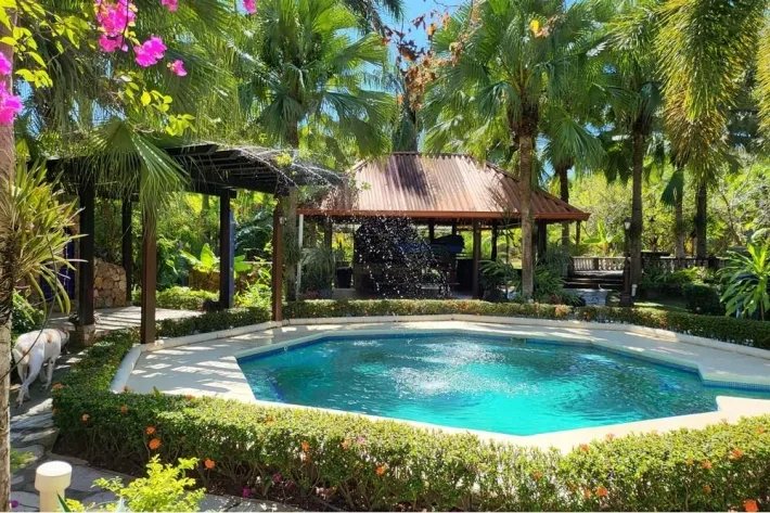 Se vende casa con plantación en Nueva Gorgona, Chame