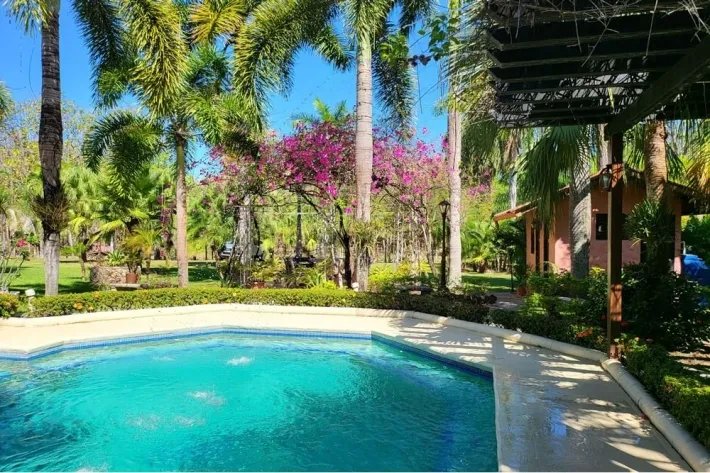 Se vende casa con plantación en Nueva Gorgona, Chame
