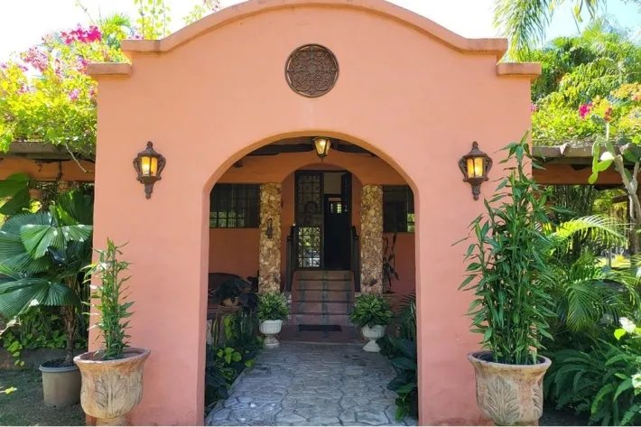 Se vende casa con plantación en Nueva Gorgona, Chame