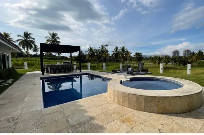 House for sale in Vista Mar, San Carlos