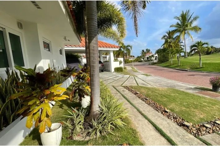 Se vende casa en Vista Mar, San Carlos