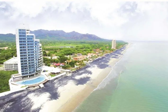 Apartamento en venta en Ocean Waves, Playa Malibu