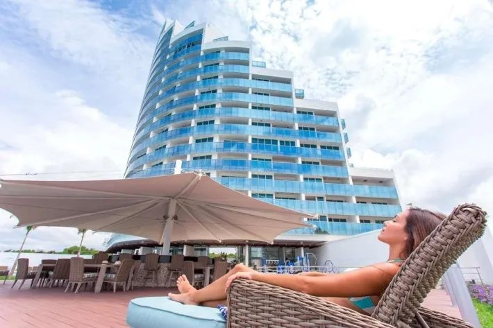 Apartamento en venta en Ocean Waves, Playa Malibu