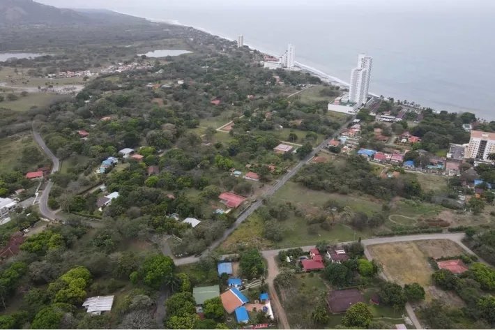 Corner land for sale in Nueva Gorgona, Chame