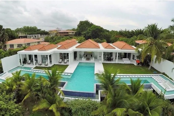 Se Vende casa en PH El Cortijo, Costa Esmeralda