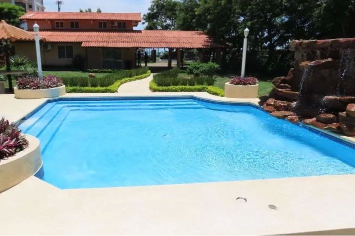 Casa en venta con vista al mar, Playa Malibú, Nueva Gorgona